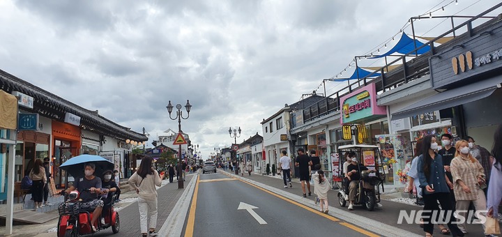 경주, 황리단길 등 추석연휴 관광객 북적…작년 1.65배