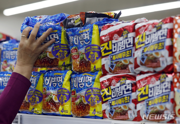 훌쩍 큰 비빔면 시장, 여름 앞두고 본격 경쟁 시작하나
