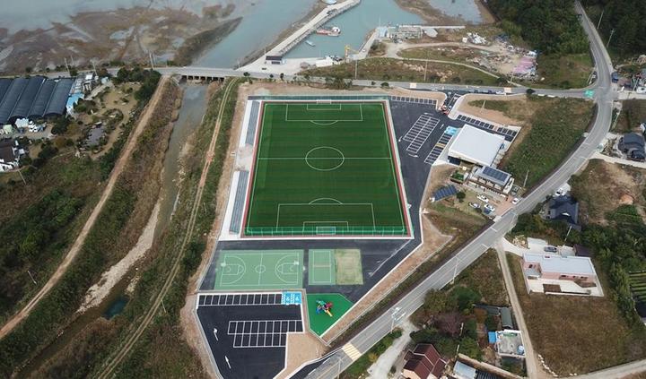 섬마을에 축구장이…고금·보길·노화 생활체육시설 박차