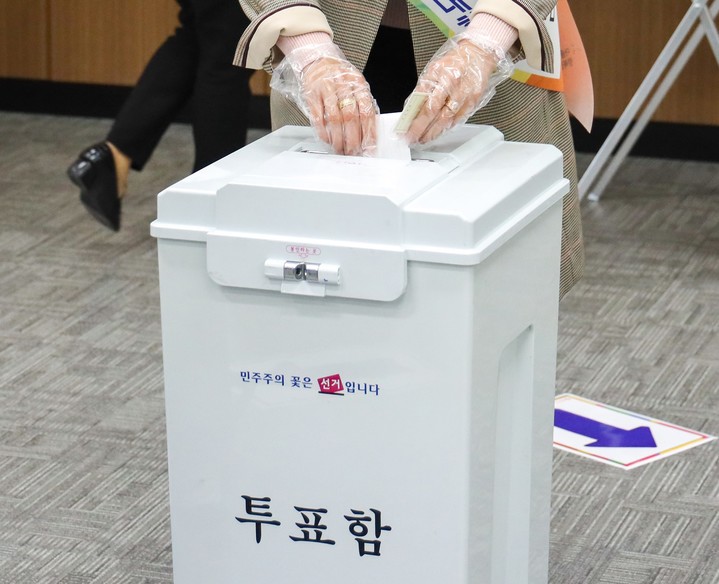 경남선관위, 27~28일 사전투표소 305개 설치