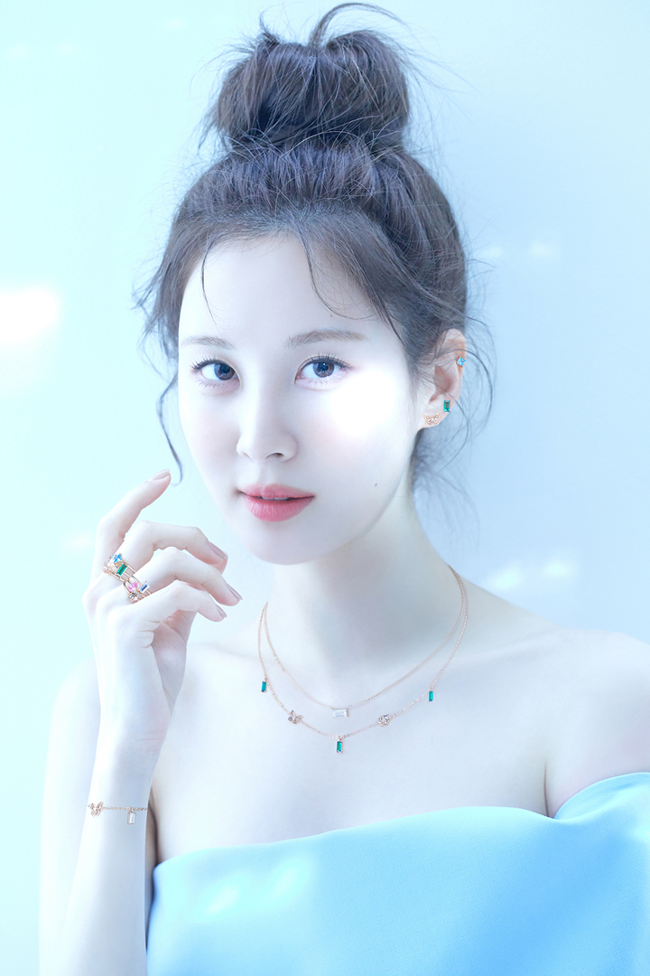 서현, 청량·순수 화보 공개