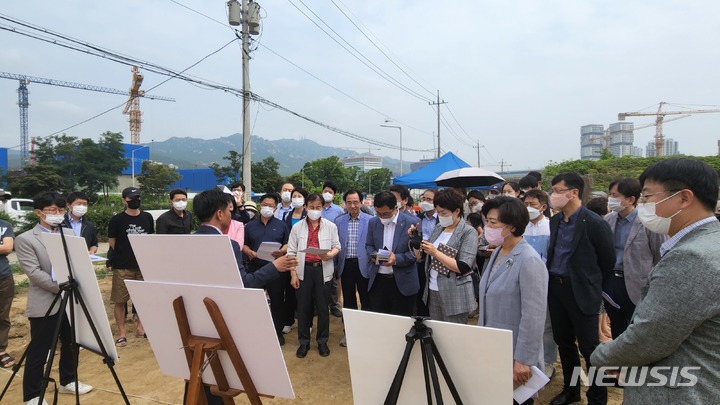 과천시장직 인수위 업무 청취 마무리…미래비전 보고서 작성