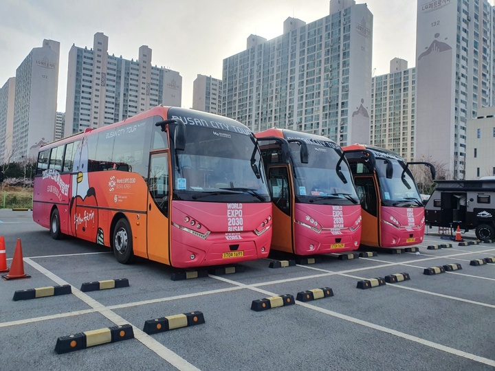 낙동강 풍경 바라보며 부산 시티투어버스 타자