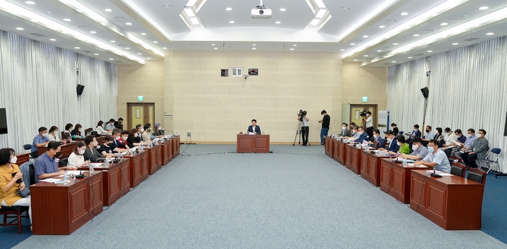 “제주 기름값 알뜰주유소 영향 커…전환 지원 등 필요”