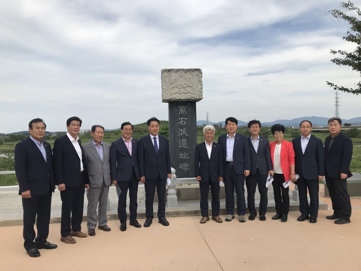 전북도의회 환복위, 두승산성 생태숲길 현지 의정활동