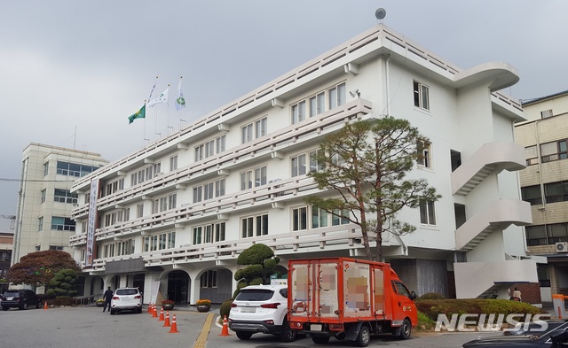 충북건축사회 청주시청 본관 철거 후 부분 보존 결론