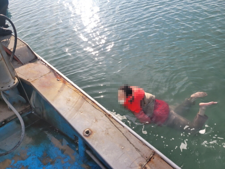 구급대원의 눈썰미…바다에 빠진 40대 여성 무사 구조
