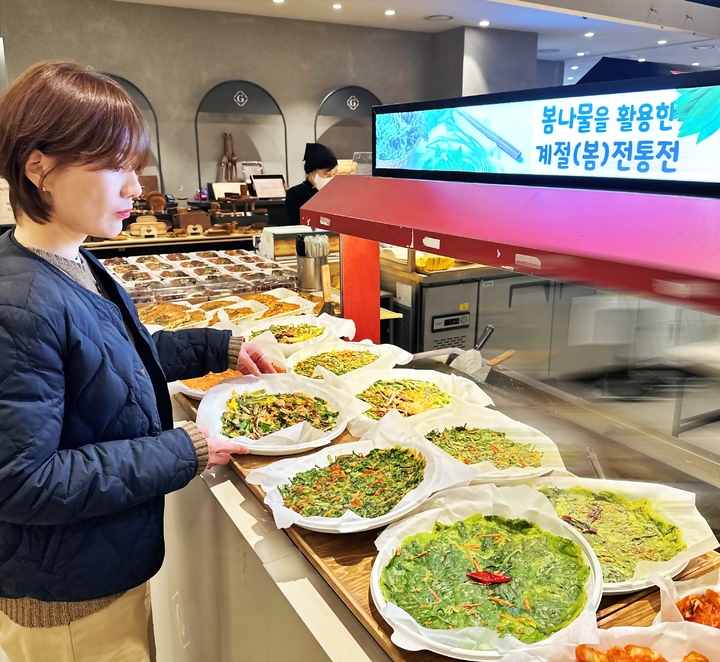 갤러리아타임월드, 뉴트로 간식, 봄 계절 음식 등 먹거리 팝업스토어