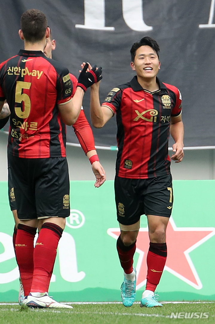 나상호 선제골