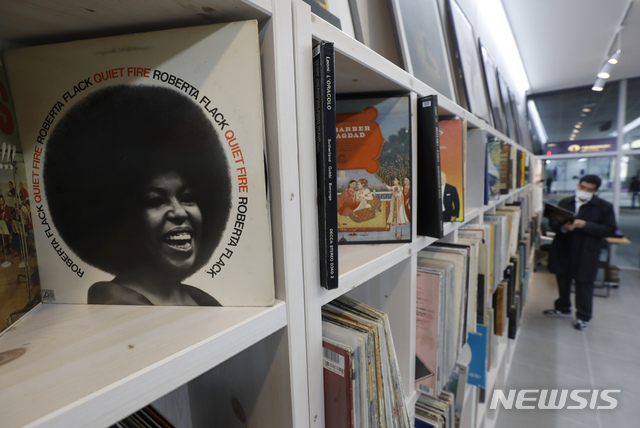 美 지난해 레코드판 판매, 35년만에 CD 판매 앞질러