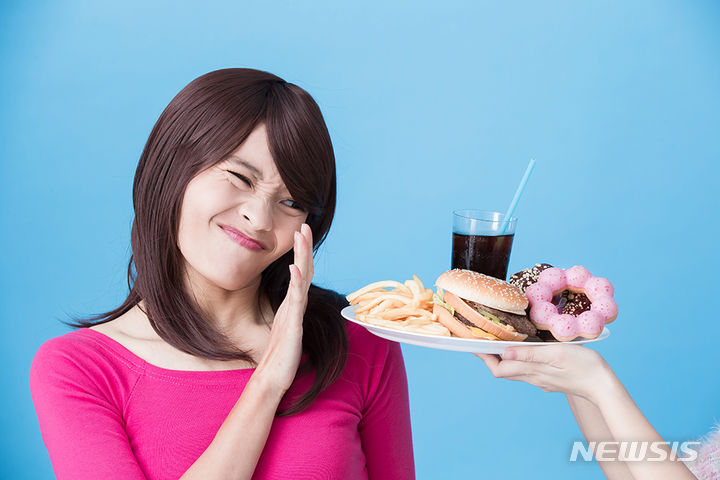 찜통더위에 뚝 떨어진 입맛…내가 혹시 어디 아픈걸까?