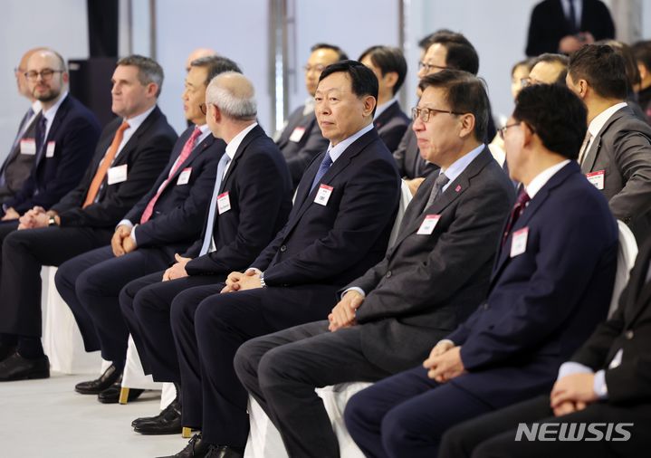[단독] 세븐일레븐 새 대표에 김홍철 내정…롯데온·물산 구원투수는