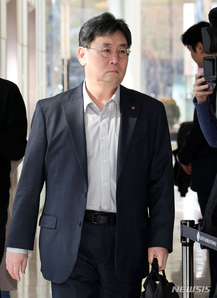 사장단 회의 참석하는 정승원 롯데이네오스화학 대표이사