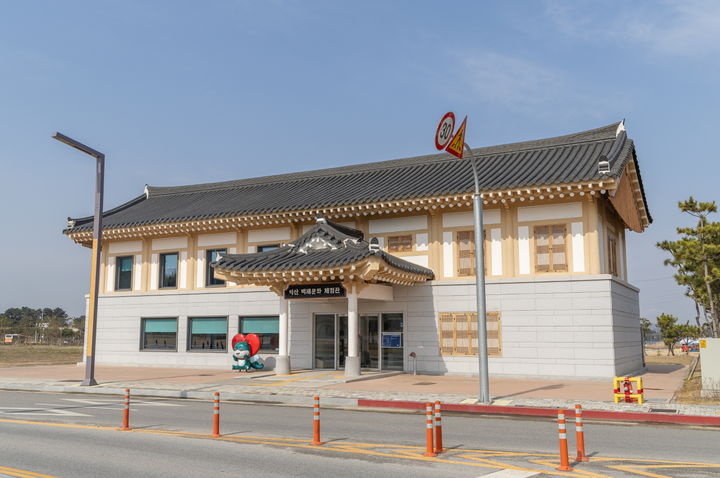 익산백제문화체험관개관…백제 문화 체험하세요