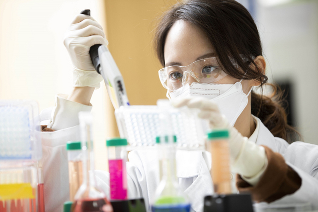 또 약값 깎는다?…제약업계 신약 개발 R&D 위축 우려
