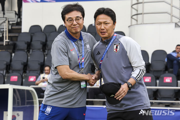 황선홍호에 진 일본 감독 부담 없었지만…패배 기쁘지 않아
