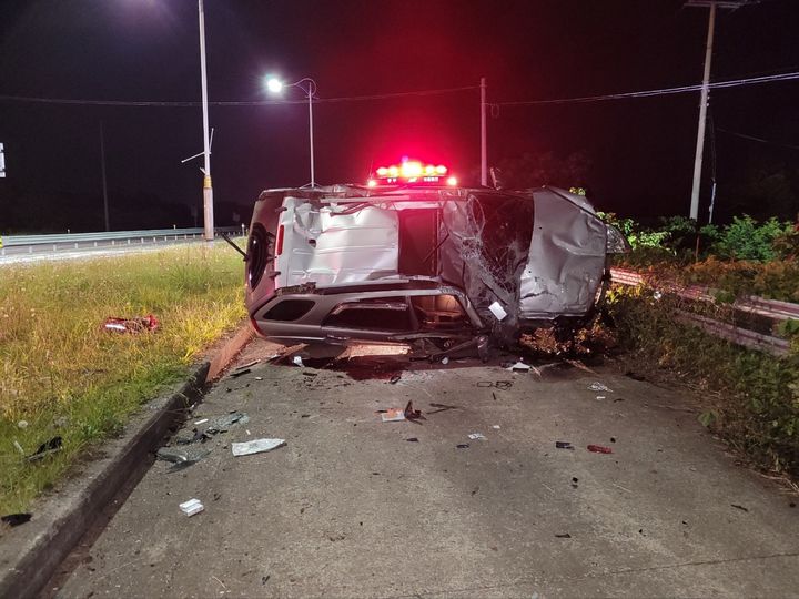 제주서 SUV 전도 사고 20대 운전자 숨져