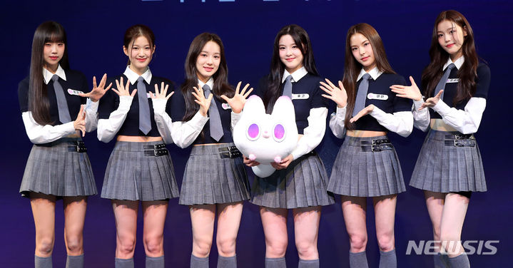 포즈 취하는 아이랜드2 파트2 진출 확정자 6인