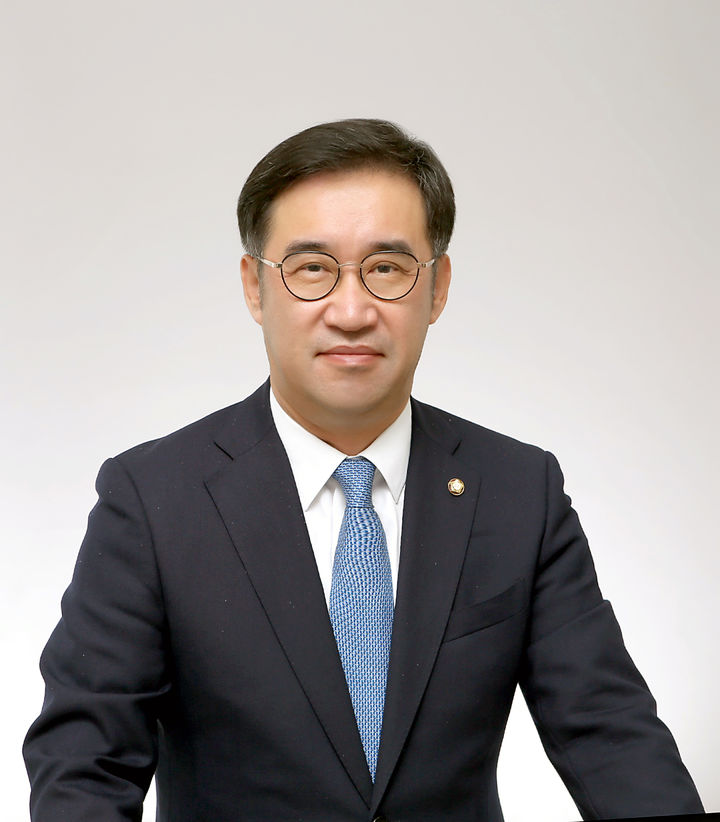[프로필]맹성규 국토위원장…국토·교통·해양 관료 출신