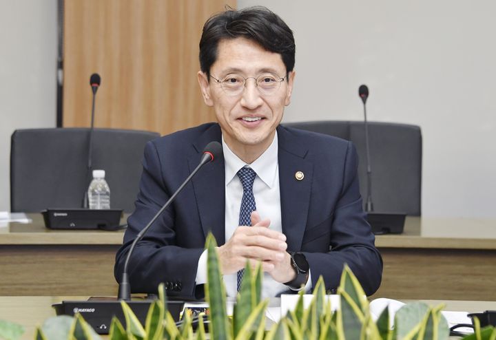 김윤상 차관, 프랑스 상원 재정위원회 면담