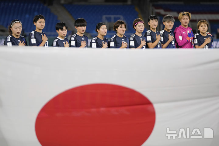 일본, 네덜란드 꺾고 북한과 우승 다툼