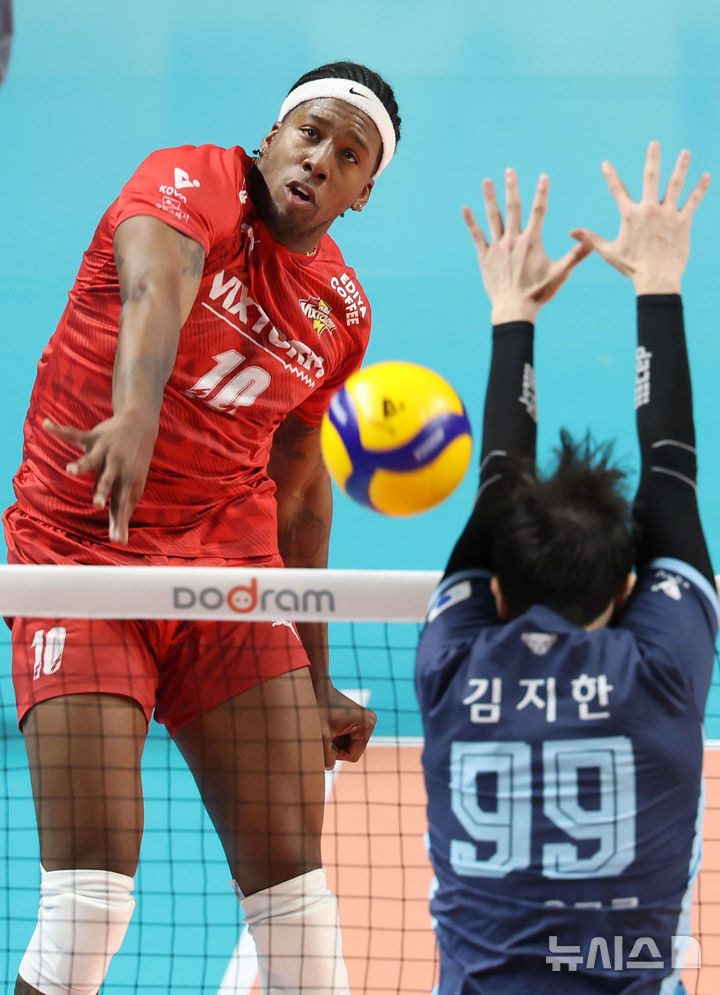 공격하는 한국전력 엘리안
