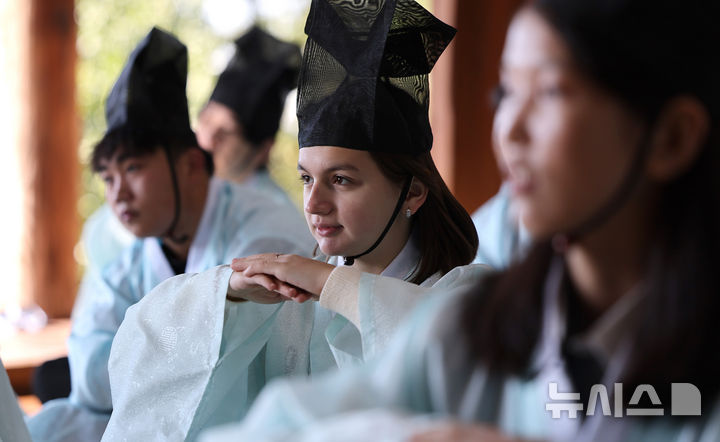 한국의 전통예절 배워요 [뉴시스Pic]