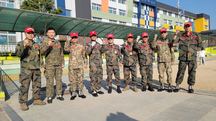 [르포]초교 인근 이사 조두순, 해병대가 학생 안전 철통 수호