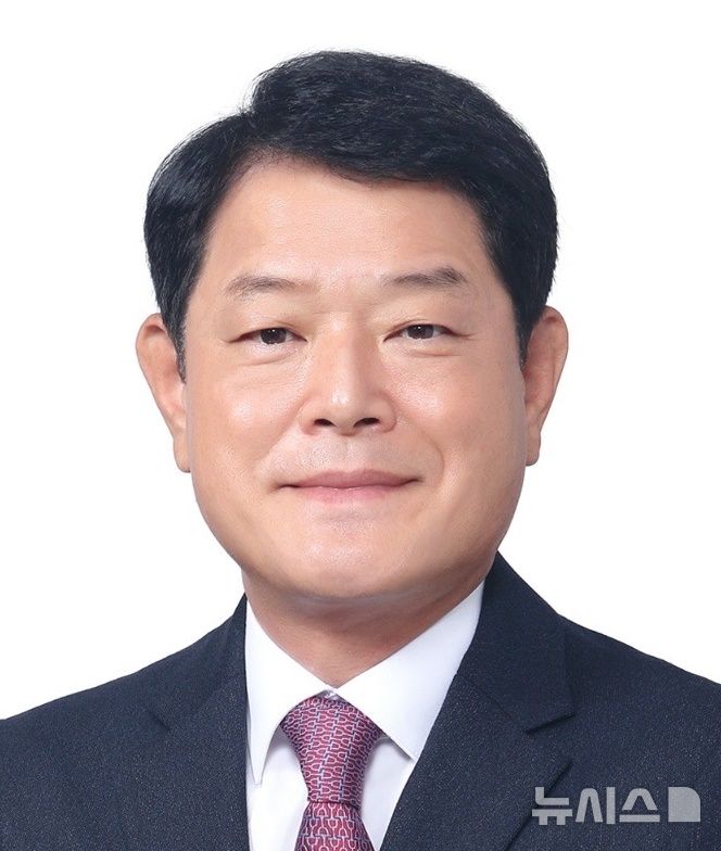 이계영 금호고속·익스프레스 총괄사장, 은탑산업훈장 받아