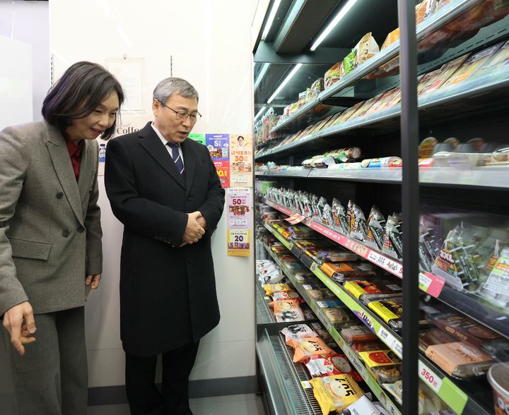 정근식 교육감, 결식 우려 아동 위한 도시락 제공 현황 점검