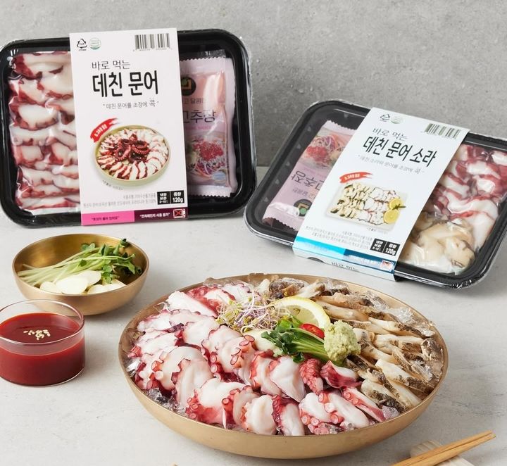 데친 문어·소라까지 파는 편의점…이색 먹거리 인기