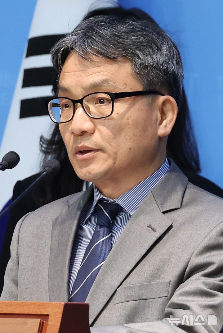 진익 경제분석국장, 2025년 경제성장률 전망은?