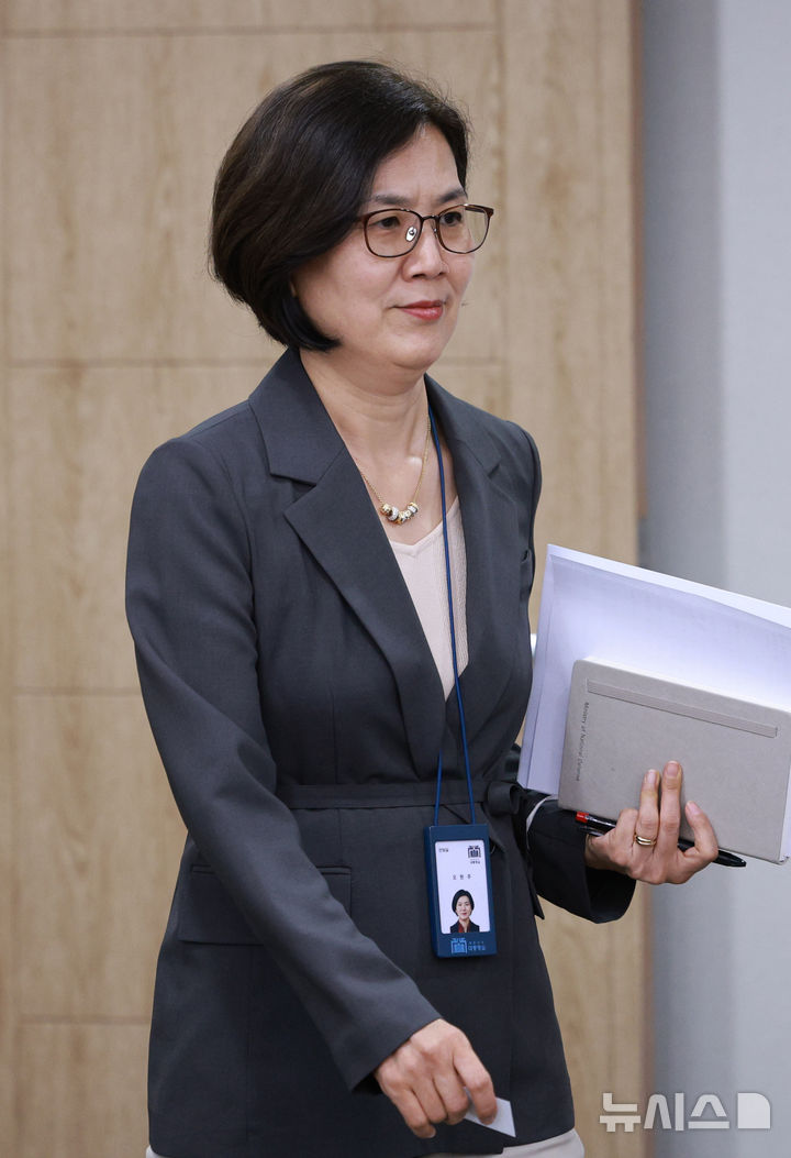 수석보좌관회의 참석하는 오현주 국가안보실 3차장