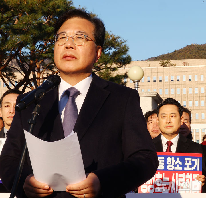 정성호 법무부장관 사퇴 촉구하는 송언석 원내대표