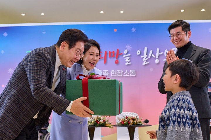 이 대통령, 성탄 축하 메시지…