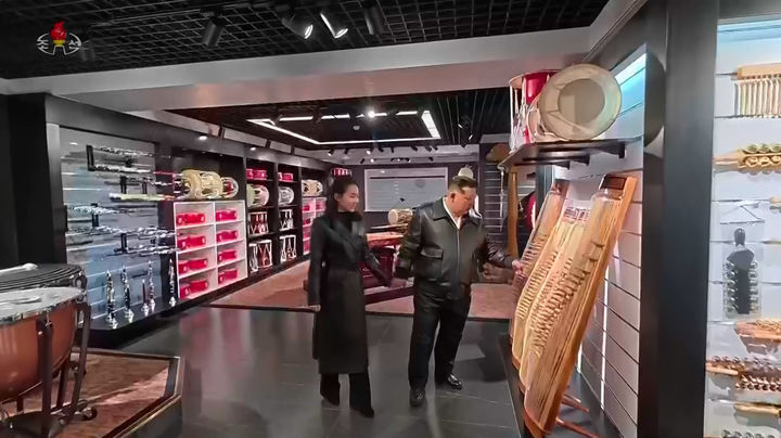 김정은과 주애 화성지구 4단계 방문 관련자료 1