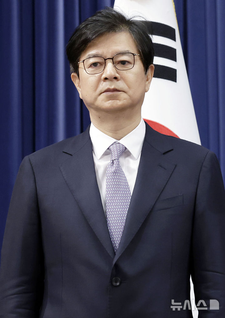 신임 성기홍 홍보수석