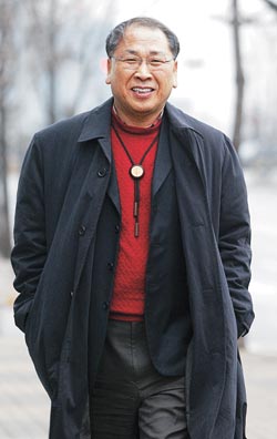 “가정에 행복의 씨를 뿌리는 사람，아버지”… 두란노 아버지학교 교장 김성묵 장로
