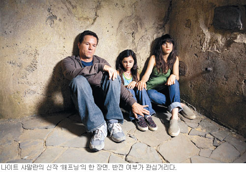 전염병처럼 번지는 이유없는 자살… ‘식스 센스’ 샤말란 감독 작품 ‘해프닝’