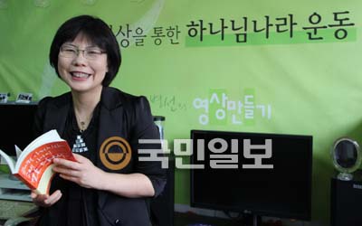 [행복한 책읽기] 코끼리 아저씨와 고래 아가씨는 과연 행복했을까
