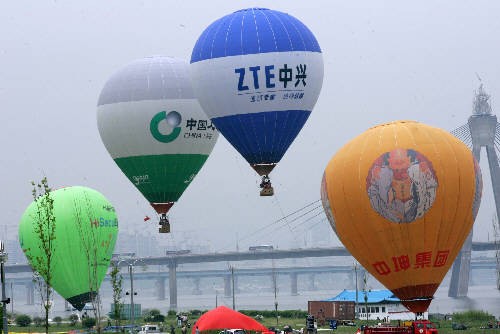열기구로 태평양 건넌 미·러 모험가들 최장거리 신기록