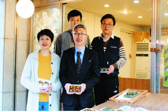 [역경의 열매] 신용원 (11) 순대공장·떡 판매사업 실패… 신용불량자 전락