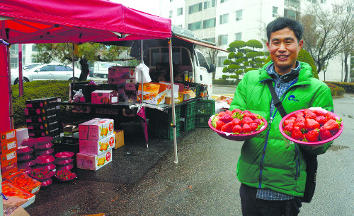 “SNS회원 3500여명, 고객이자 전도 대상”