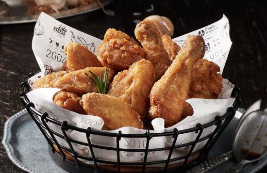 교촌치킨, 가격인상 철회…가맹점과 상생하겠다