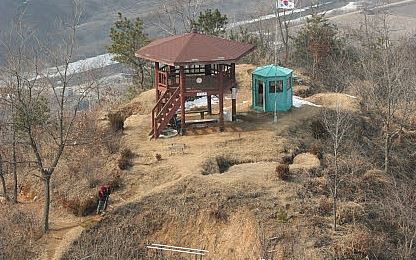 [아직 살만한 세상] 산불감시초소에서 떨고 있던 잠옷 차림 할머니