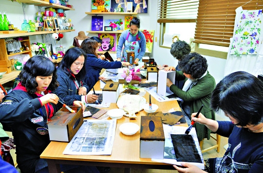 마을기업·마을공방·마을정원… 정(情)을 살려야 동네가 산다