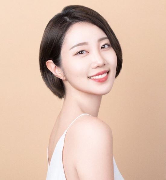[인터뷰] 콘돔 리뷰로 100만뷰 터진 뷰티 유튜버 “여자도 대화가 필요해요”