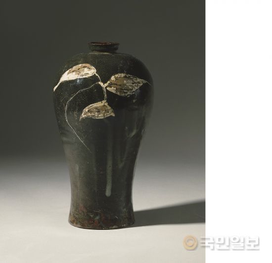 [근대, 미술 거리를 걷다] 4. 일제강점기 일본인보다 먼저 고려자기에 눈뜬 개항기의 서양인들 
