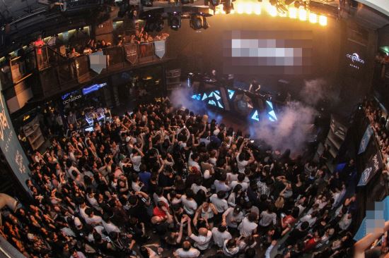 저항하는 여성 팔 잡고 룸으로… 클럽 ‘옥타곤’서 벌어진 일