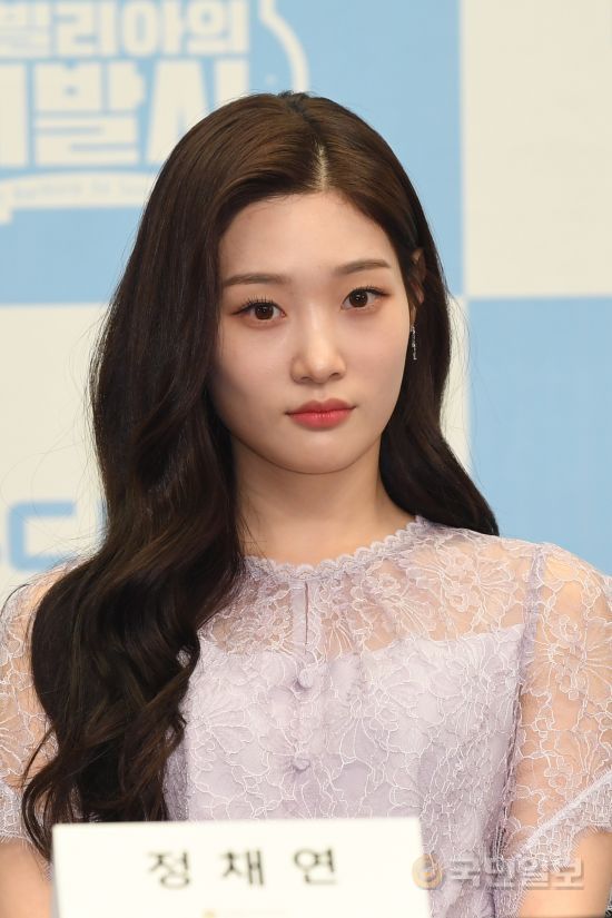 여전한 미모 정채연 ‘세빌리아의 이발사’